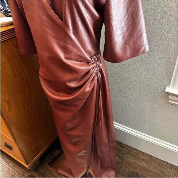 NWT Nanushka Helisa Vegan Leather Ruched
Midi Dress-P1 - Picture 5 of 10